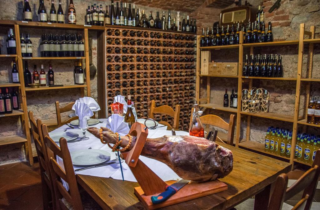 Hotel Ristorante La Perla Varallo Pombia Екстер'єр фото